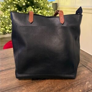 Madewell - Black Leather Tote